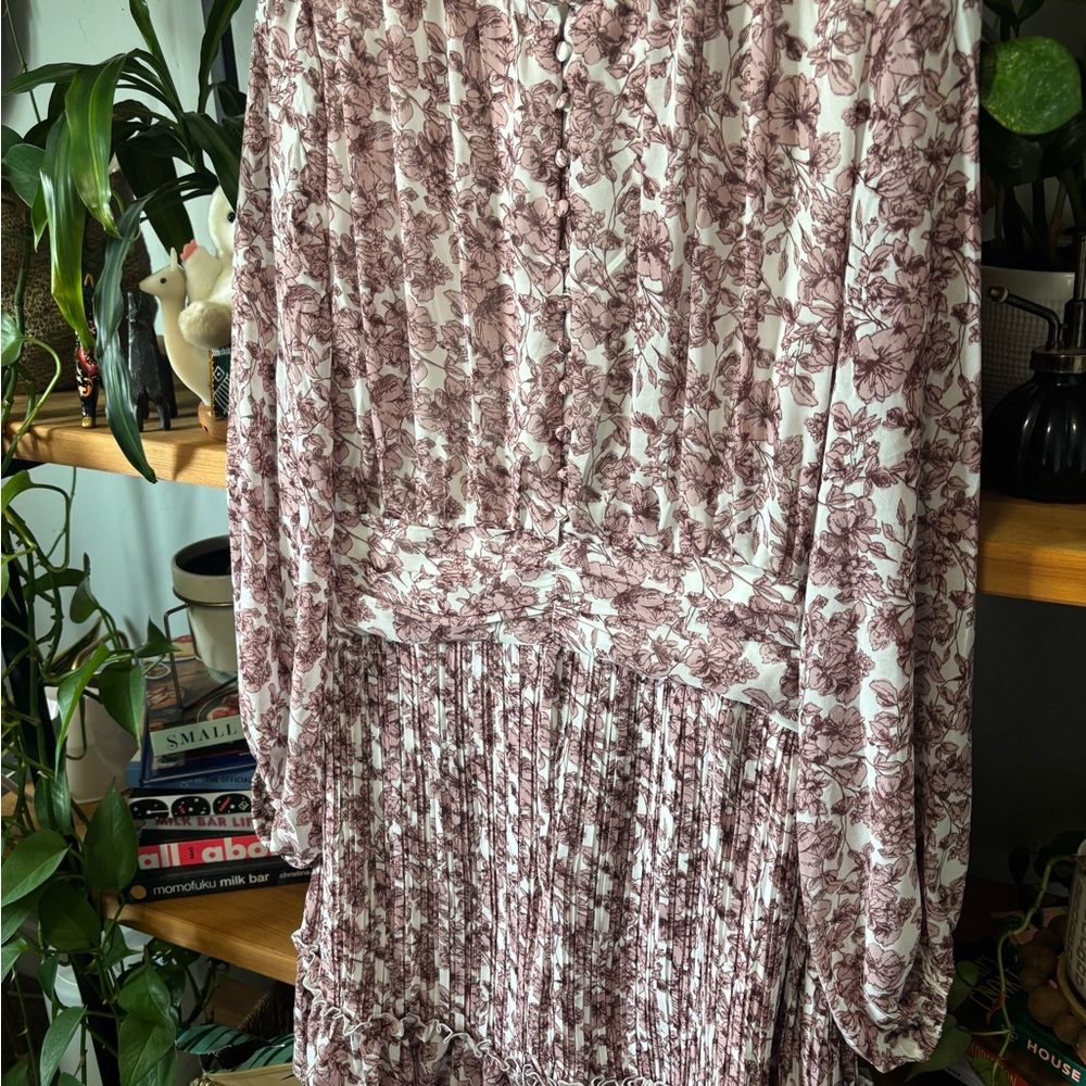Ivy City Co Brynley Dress in Pink | Small - Picture 2 of 6